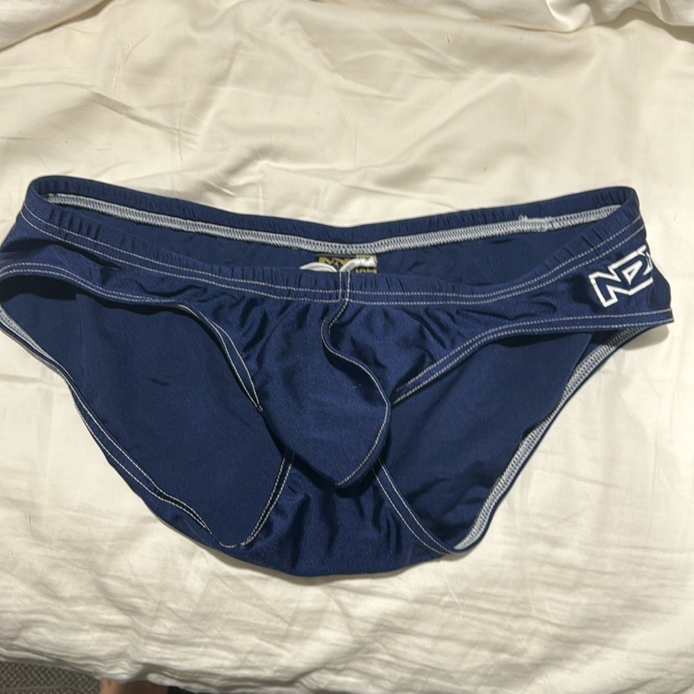 N2n swim brief